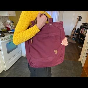 Fjallraven tote : shoulder & converts to back pack
